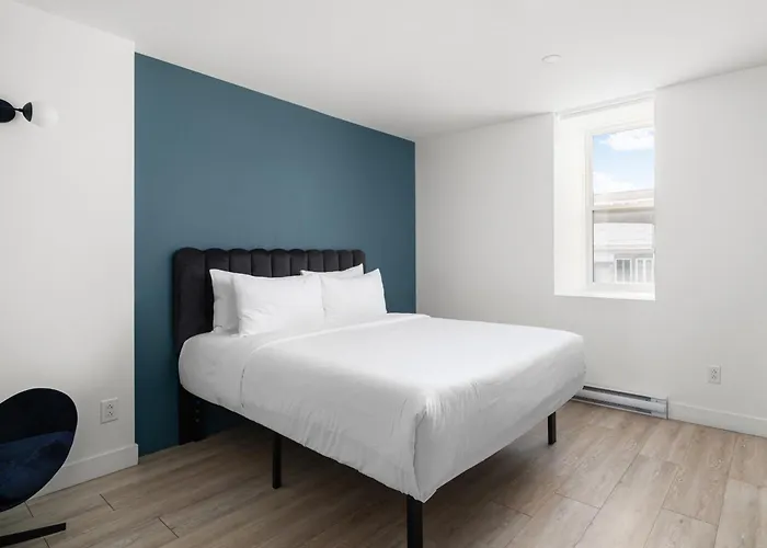 Clouds Lofts - Quartier Latin Aparthotel Montreal